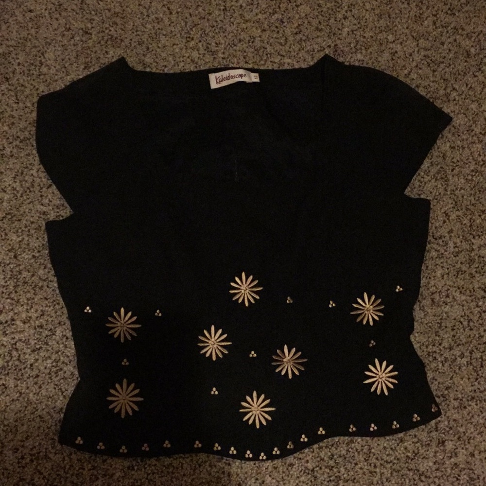 Adorable kaleidoscope top